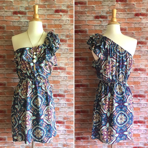Xhilaration Dresses & Skirts - One shoulder printed spring dress